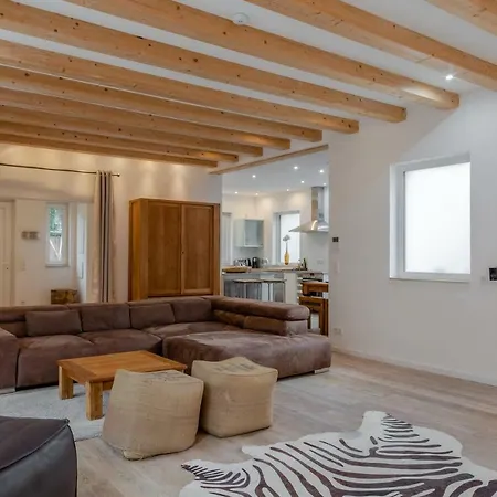 Luxery Loft Apartment